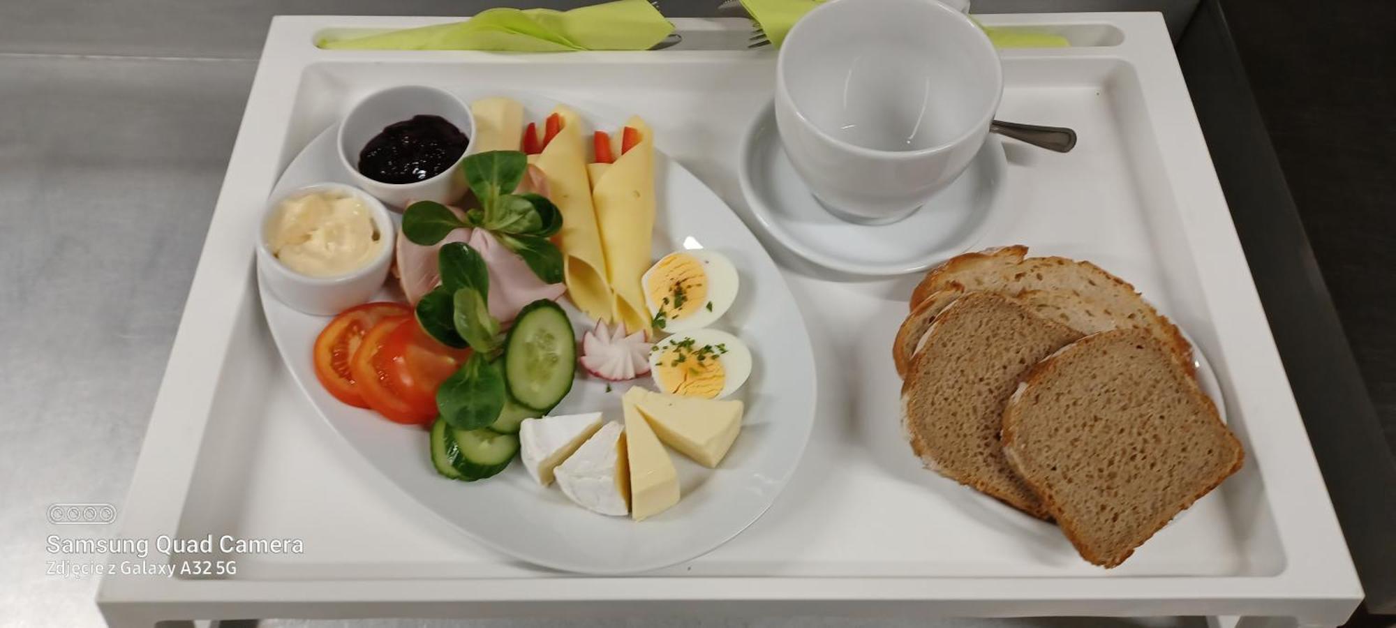 Wielkopolanka Pokoje Goscinne I Restauracja Chodzież Exterior foto